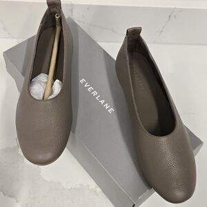 Everlane Women's Taupe Leather Loafers